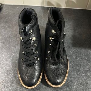 New without tags Giani Bernini boots size 6.5 Women’s